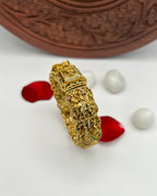Beautifully carved wedding single Khada BG-015
