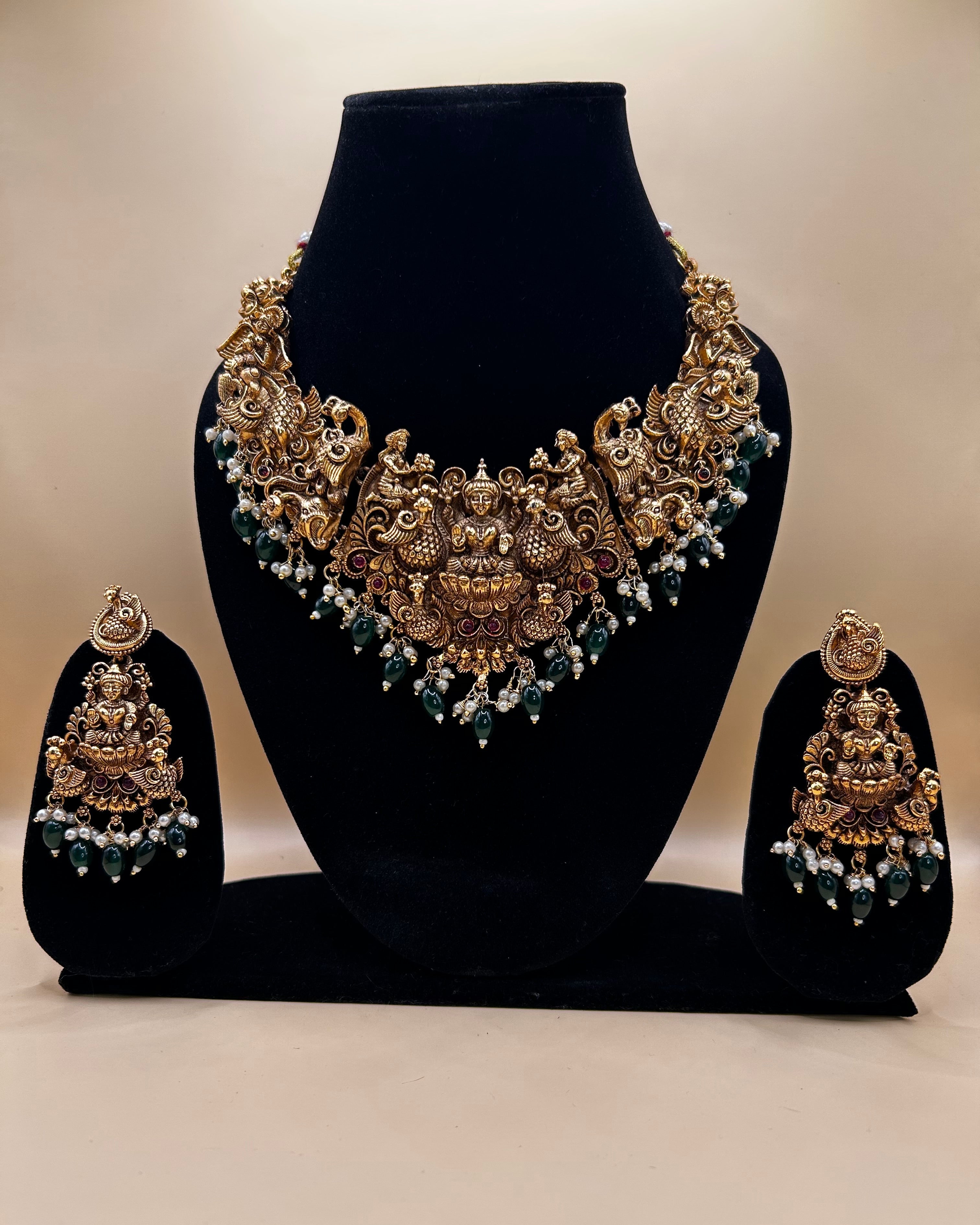 Antique Lakshmi Temple Jewellery Set NK-030