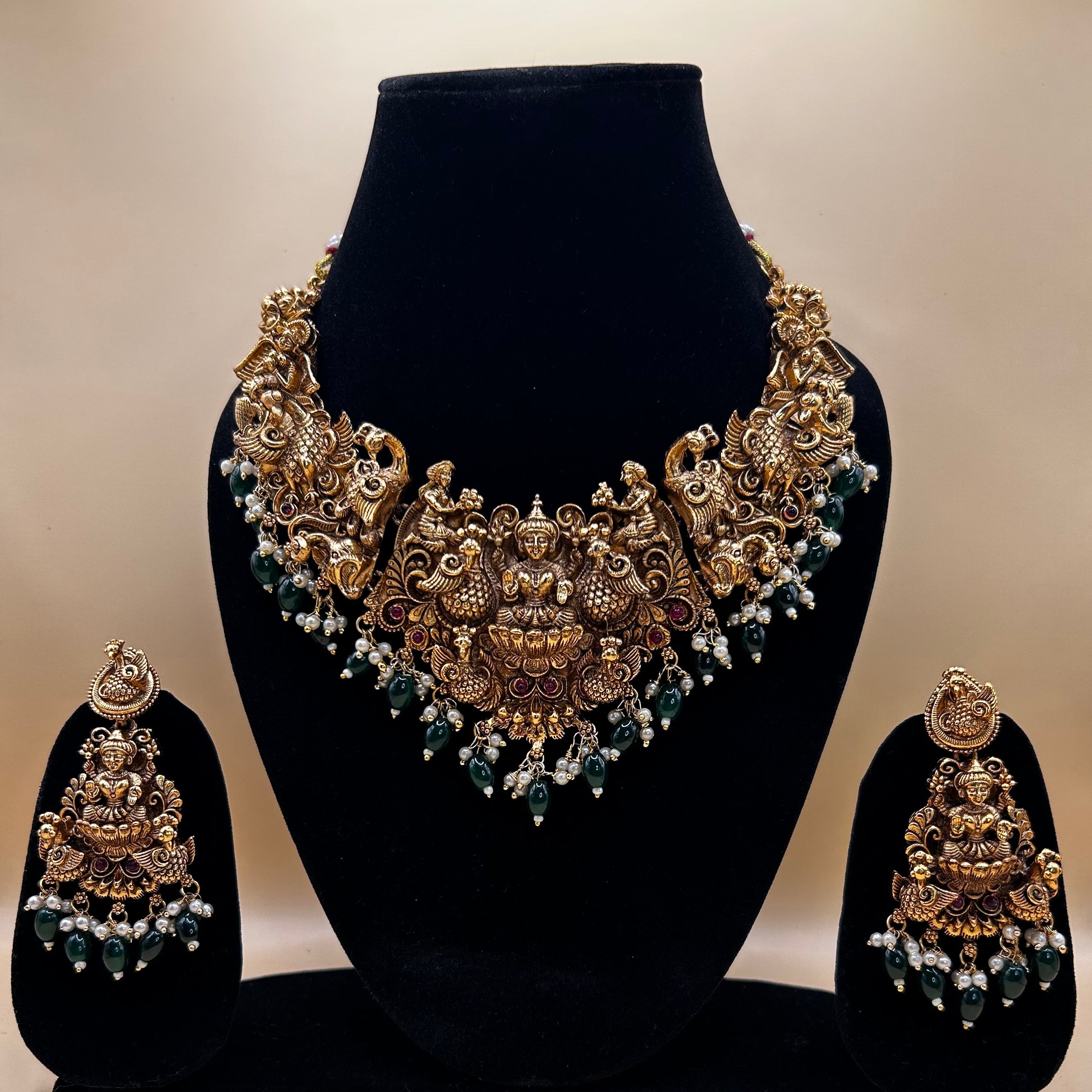 Antique Lakshmi Temple Jewellery Set NK-030
