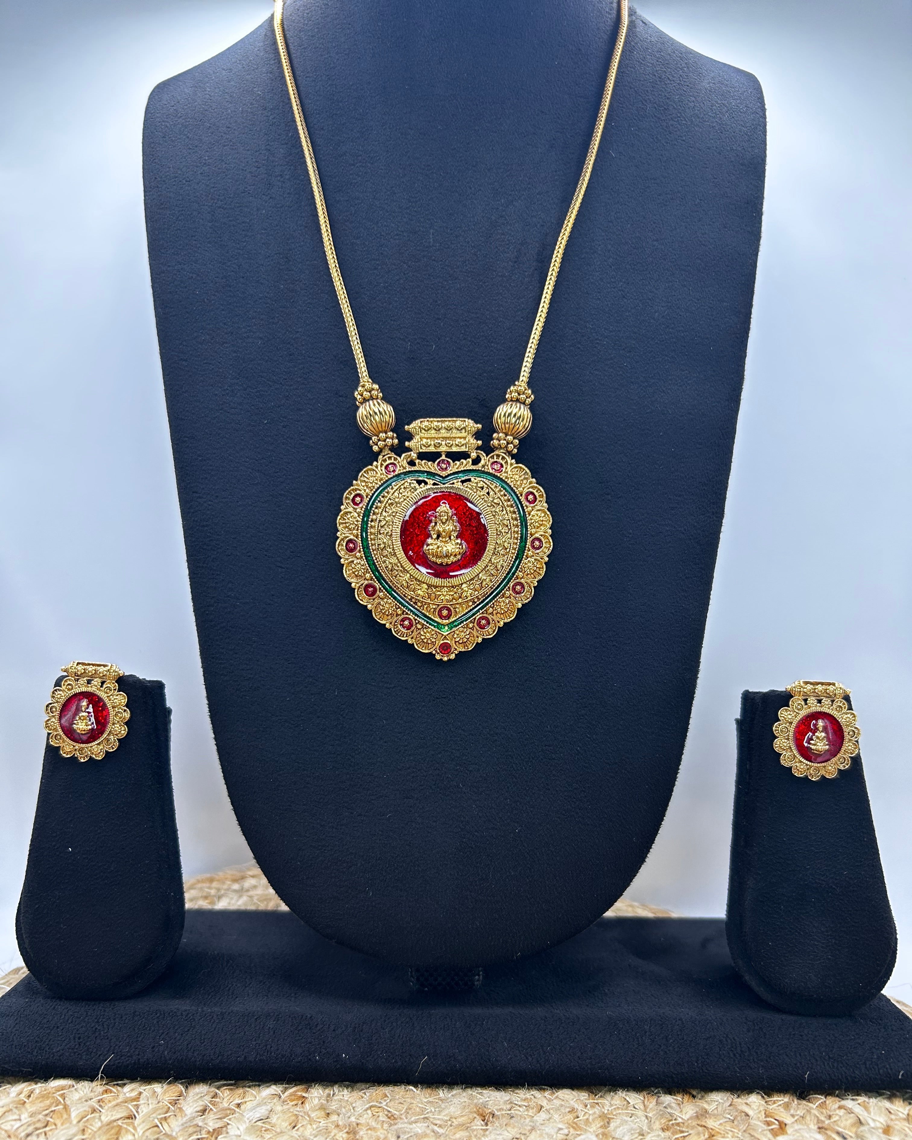 Lakshmi Heart Pendant Necklace Set NK-063