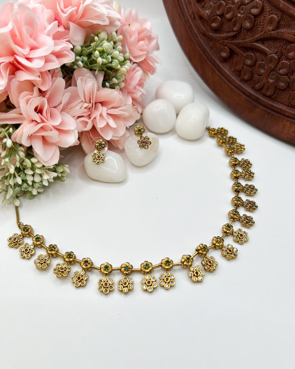 Elegant antique gold floral necklace with multicolor accents NK-022