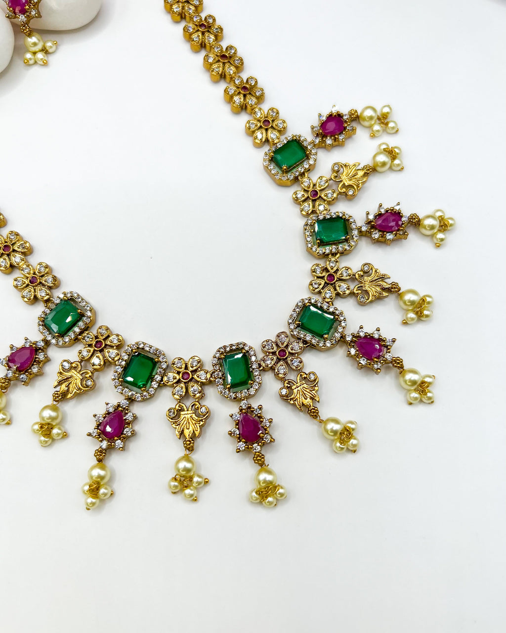 Elegant emerald and ruby floral necklace Nk-023