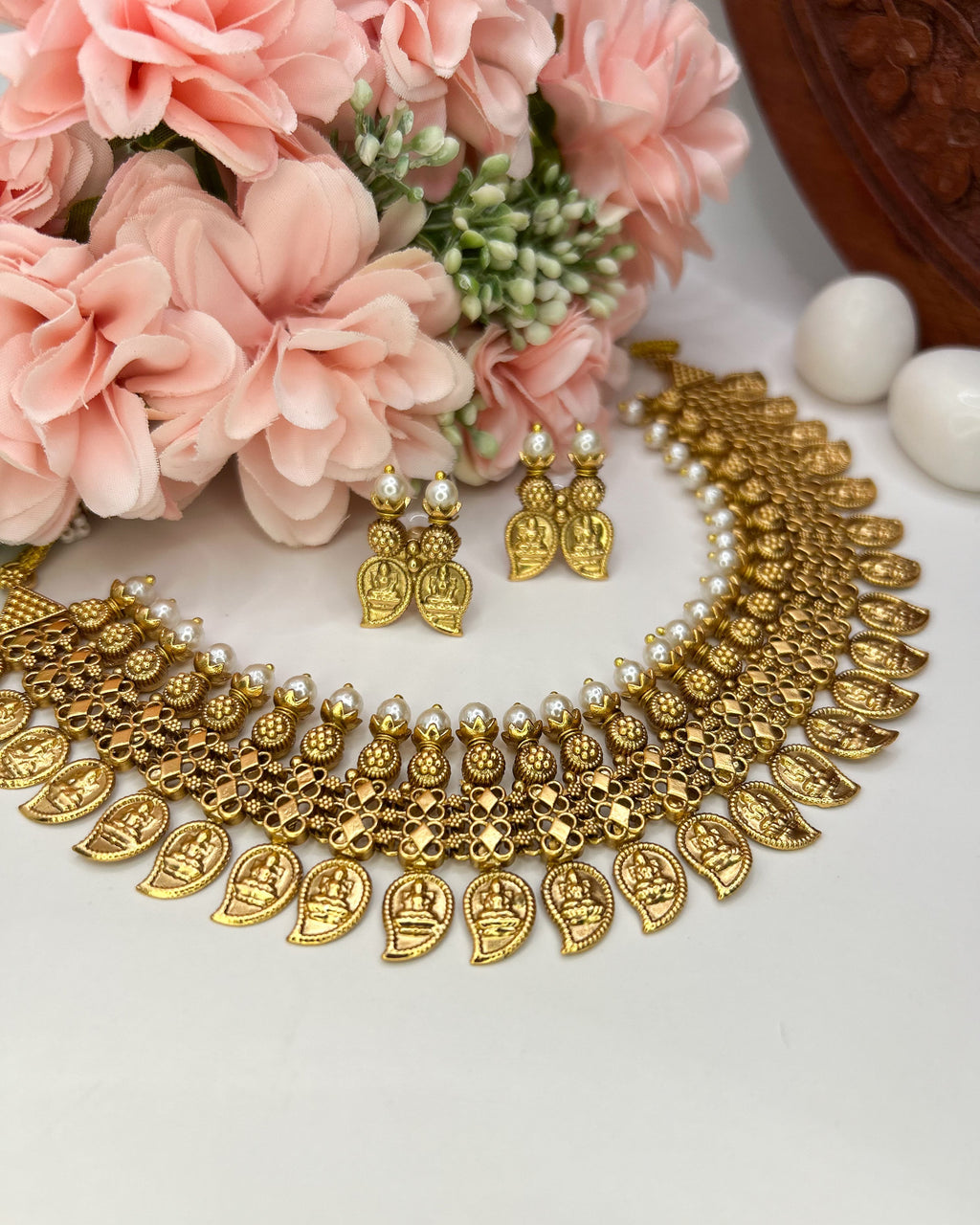 Antique Gold Lakshmi Mango Necklace NK-053