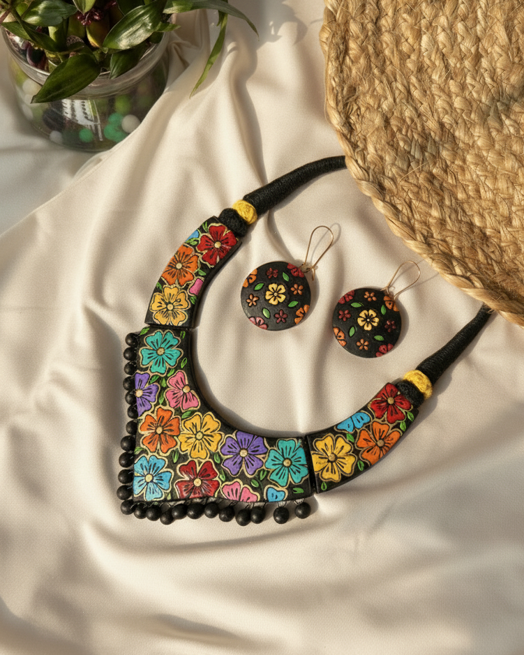 Vibrant hand-painted floral terracotta set TR-001