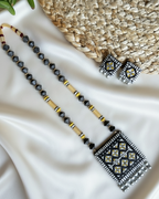 Monochrome geometric terracotta long haaram TR-012