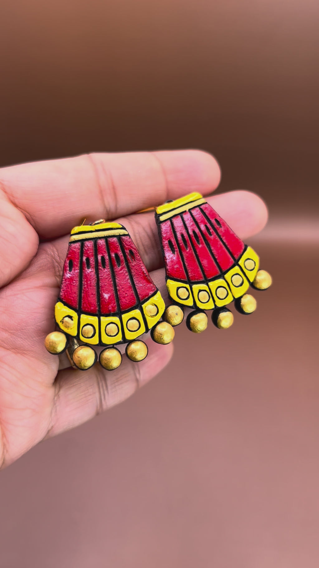 Handcrafted Beaded Dangle Earrings ET-005