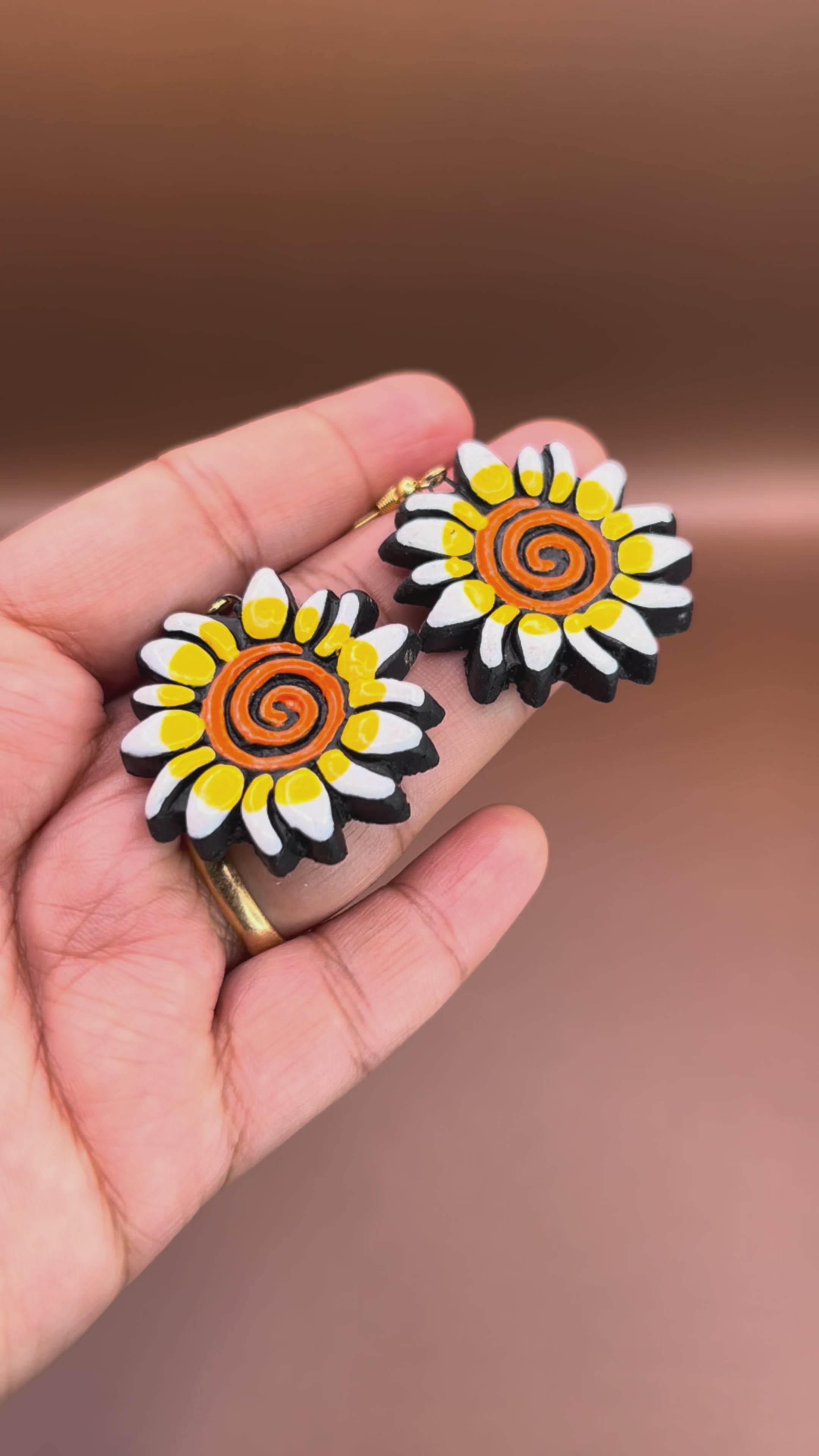 Handcrafted Floral Terracotta Dangle Earrings ET-003