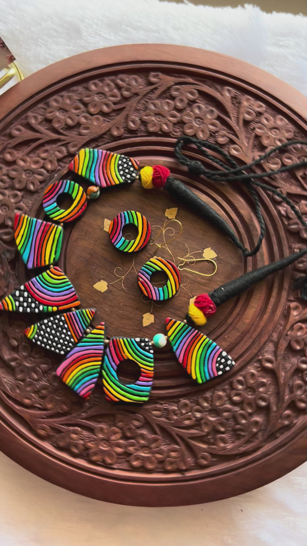 Hand-painted rainbow geometric terracotta set TR-002